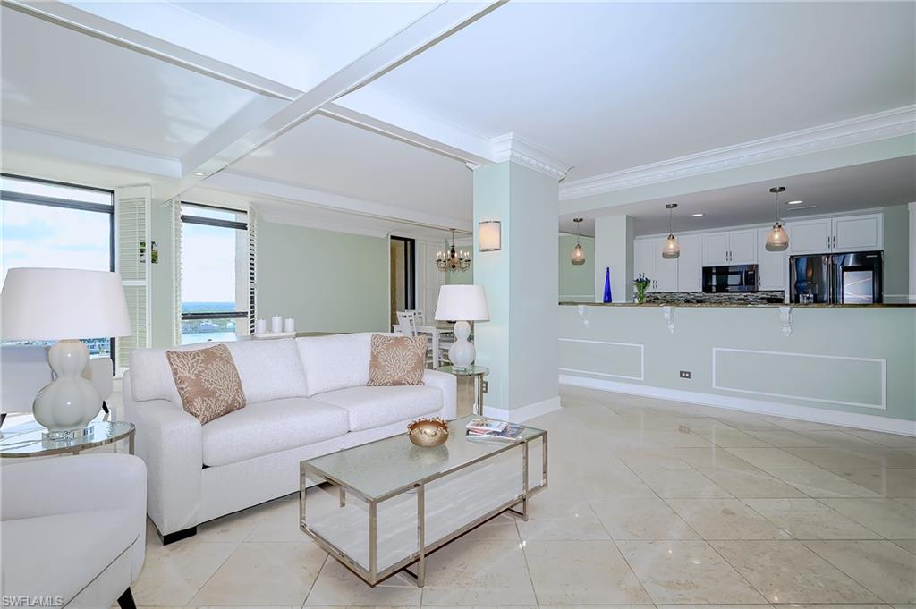 4001 Gulf Shore BLVD N PH8