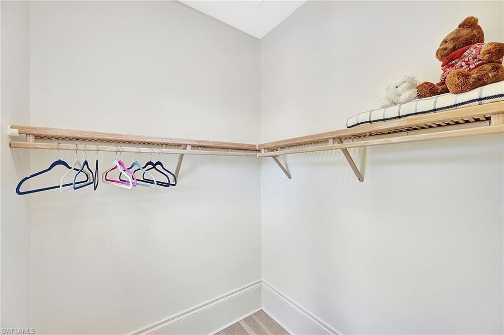 Closet Bedroom 4