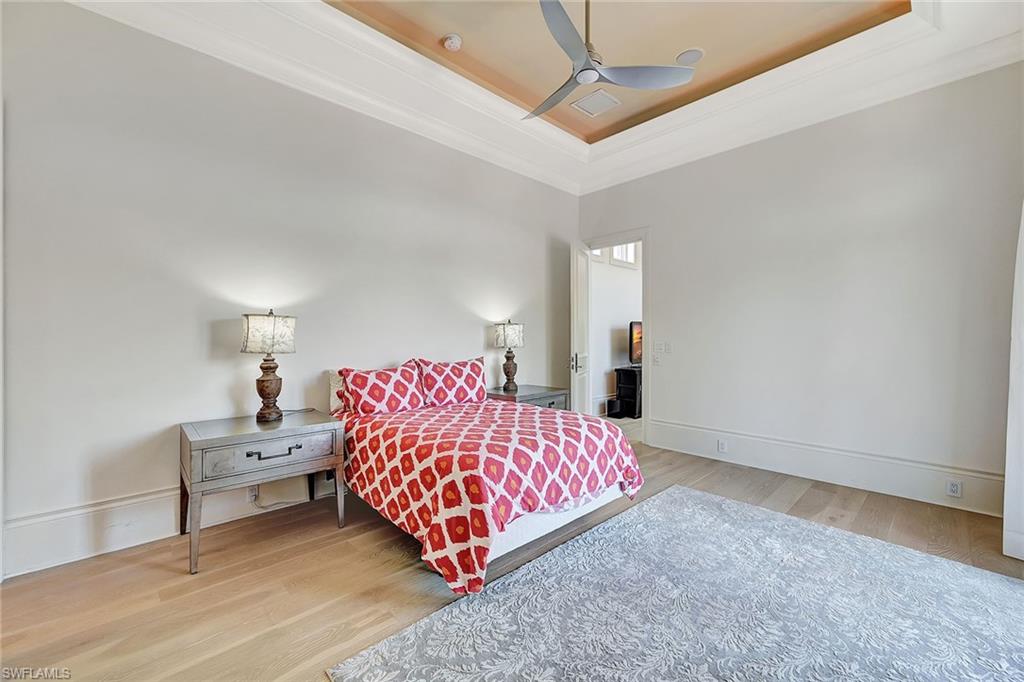 4th Bedroom Suite (2nd Floor)