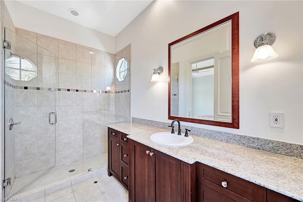 Full Bath Bedroom 4