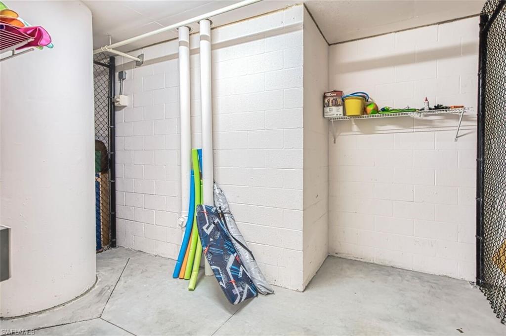 Private_de-humidified_storage_