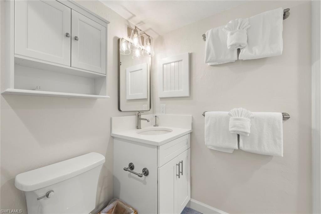 1919 Olde Middle Gulf DR 401 photo 27