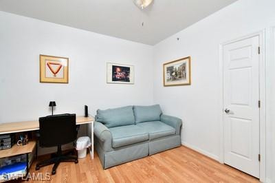bedroom/office