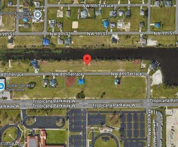 Aerial map of property and surrounding area