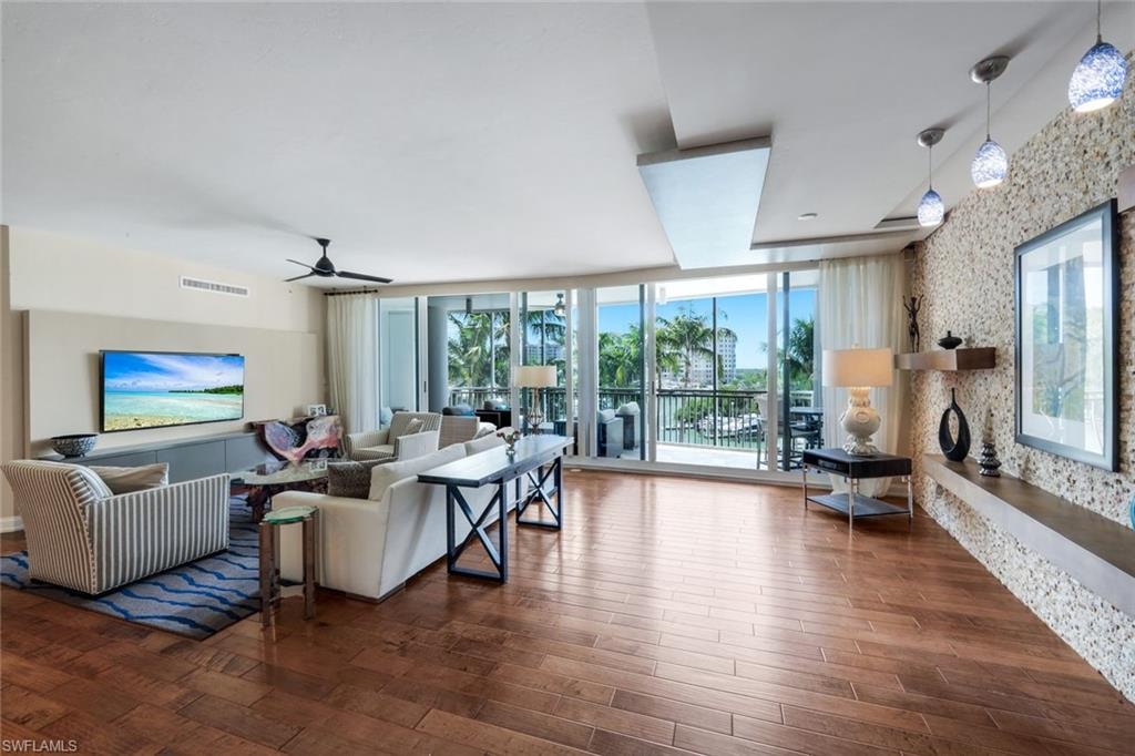 13675 Vanderbilt DR 406