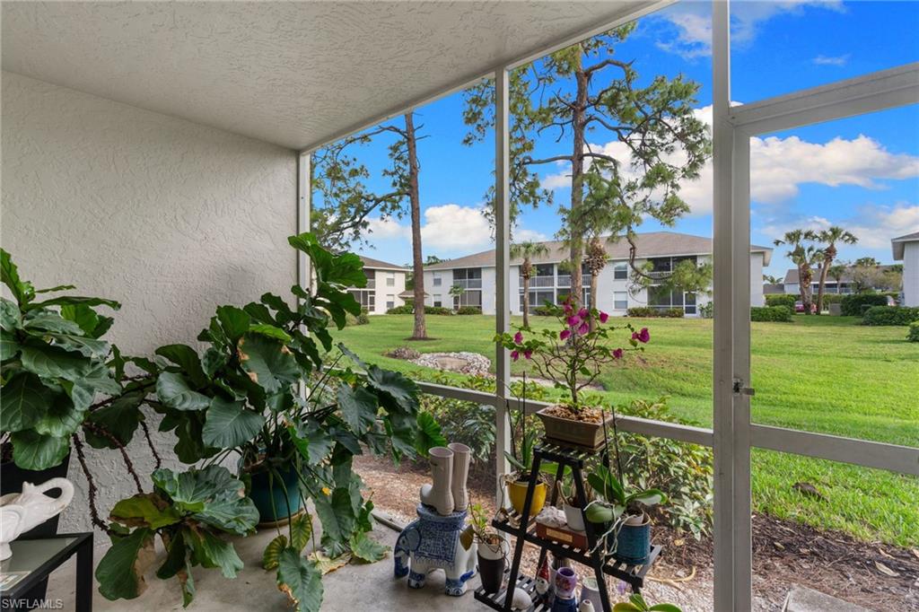 1336 Churchill CIR K104 photo 31