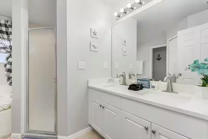 2705 SW 11th PL photo 16