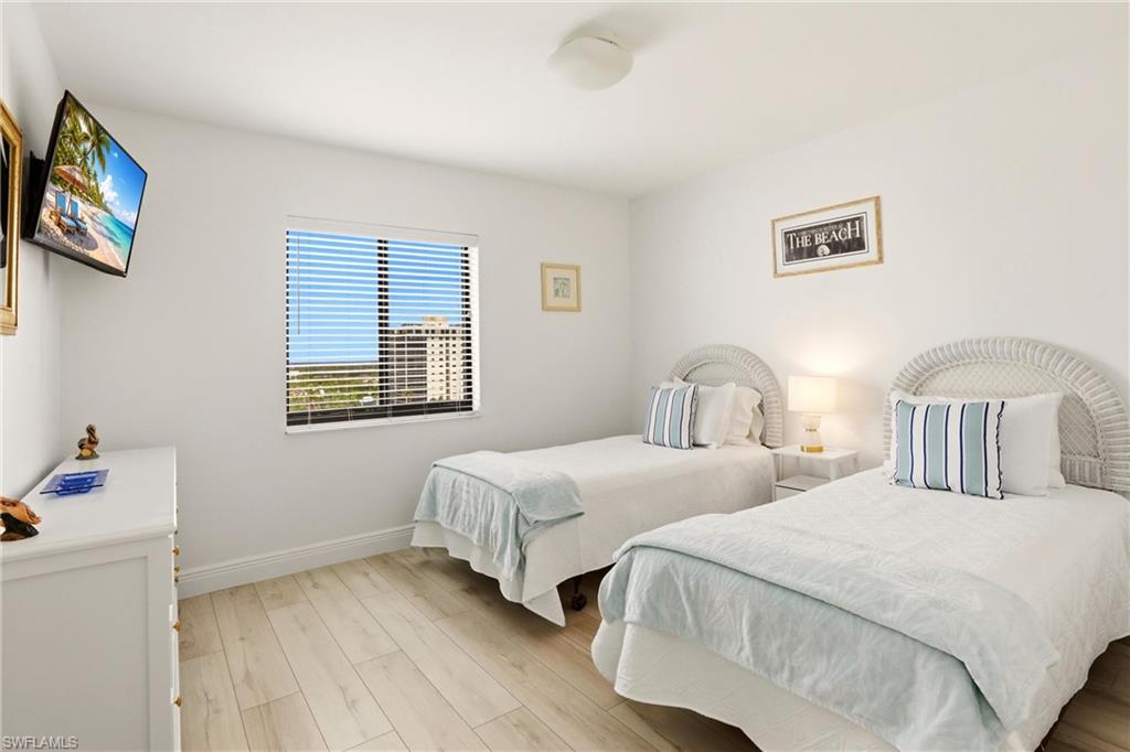 26300 Hickory BLVD 806 photo 24
