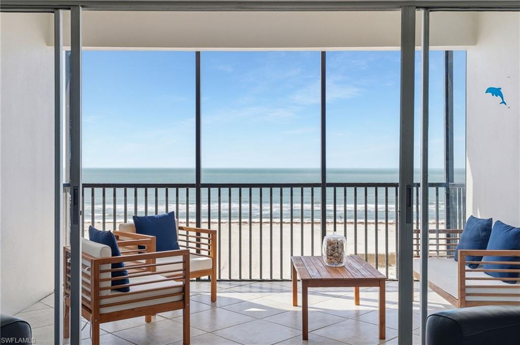 The private balcony is the perfect place to relax, unwind, and take in the Gulf breeze.