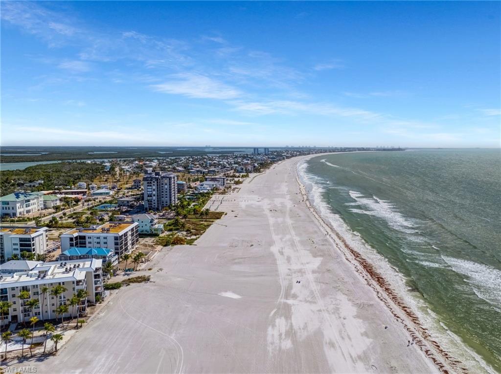 Aerial View of Proximity to Beach