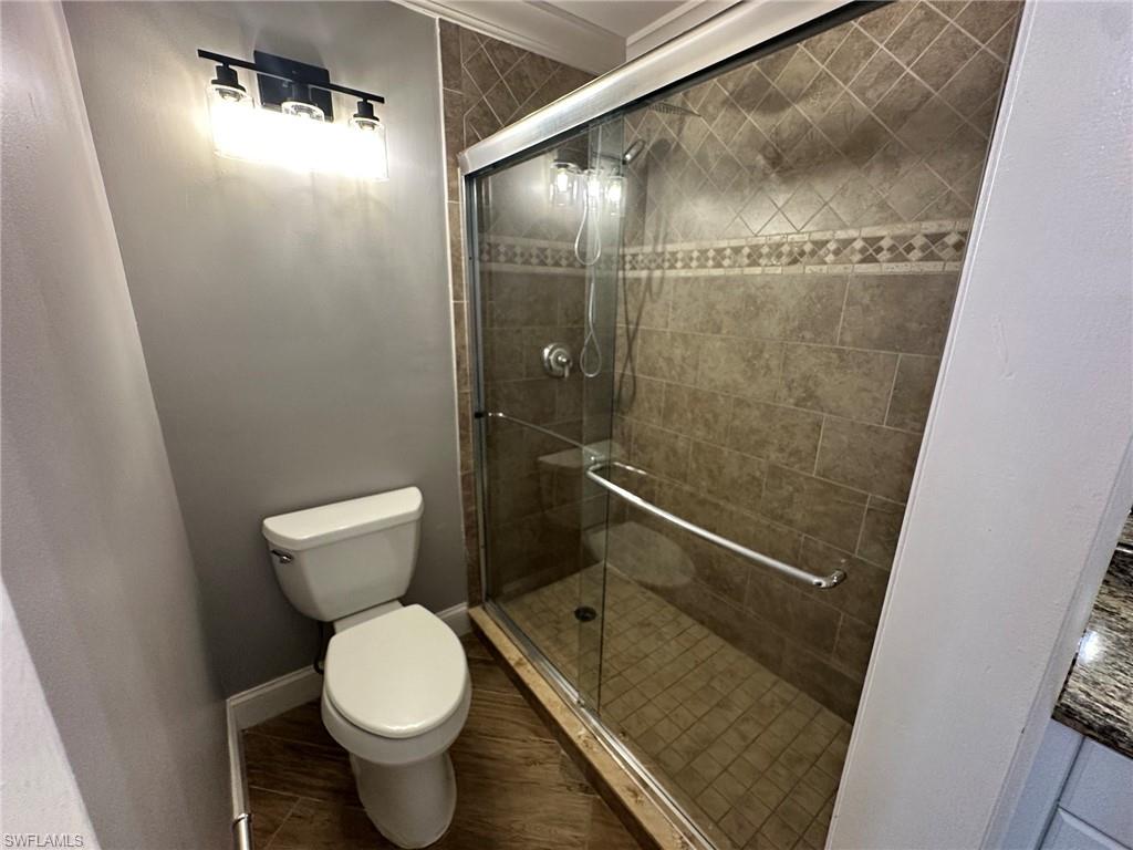 Original Photo - Main Bathroom