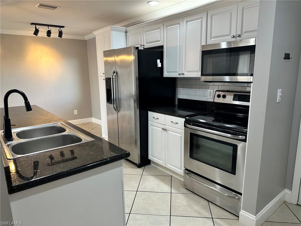 Original Photo - Kitchen
