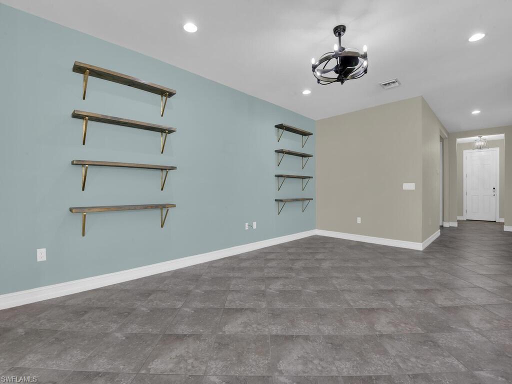 4211 Dutchess Park RD
