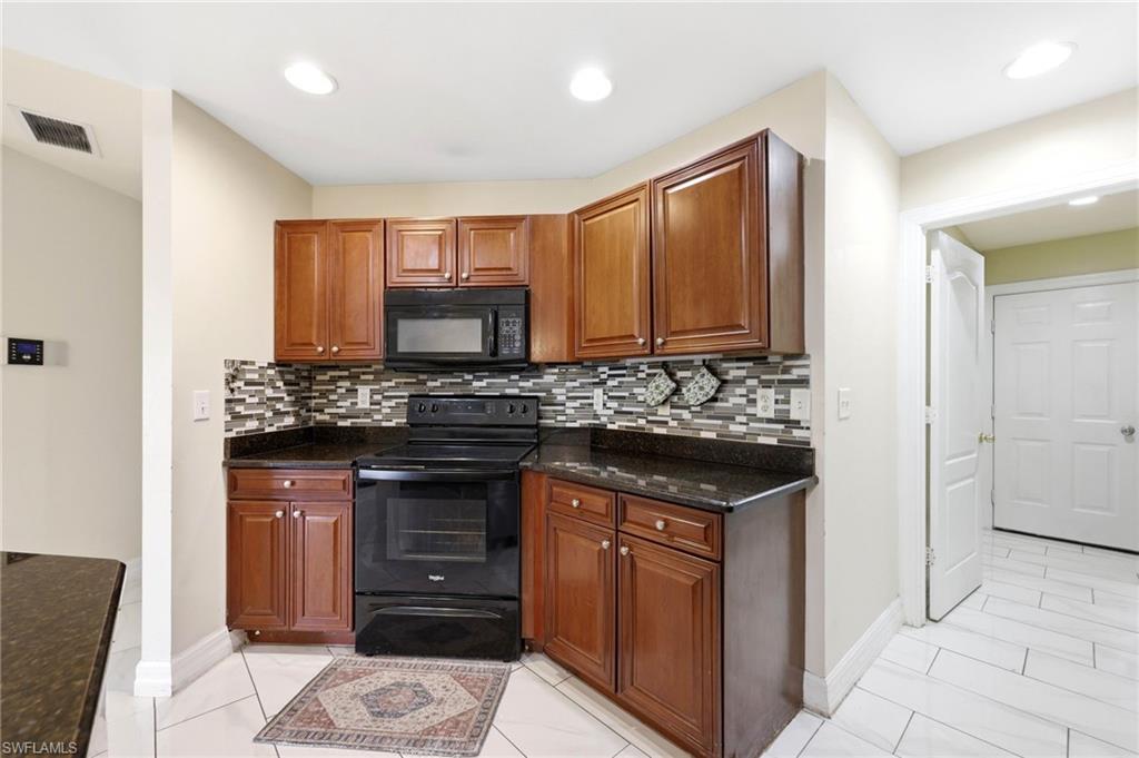 8994 Aegean CIR photo 10