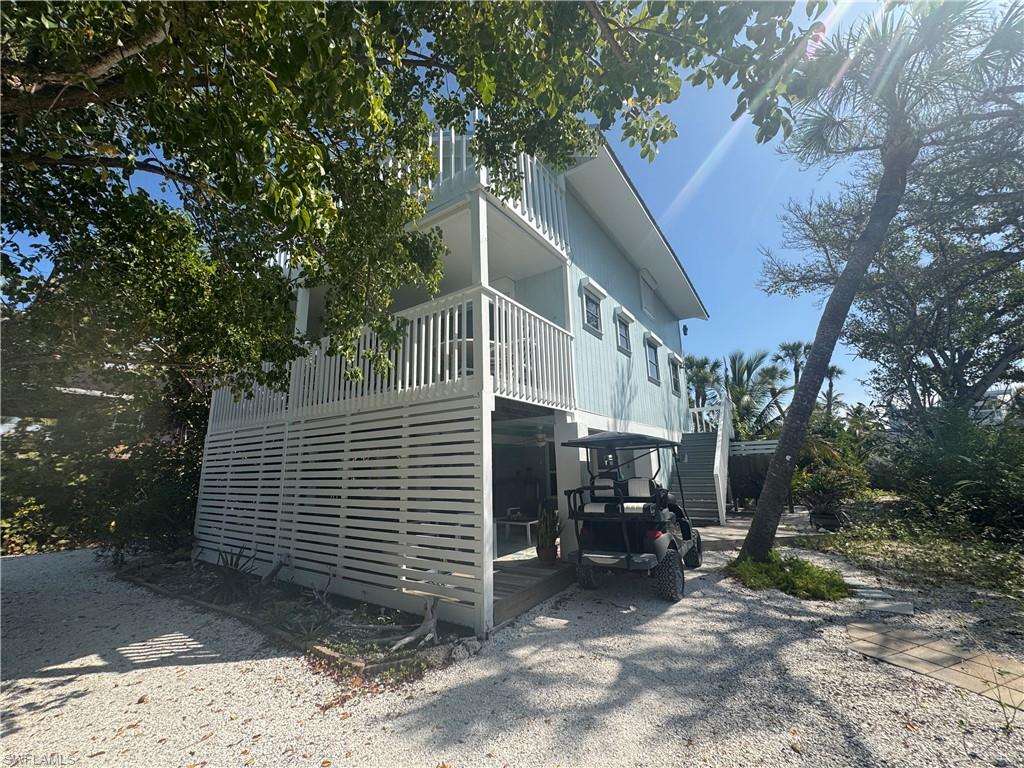 201 White Pelican DR