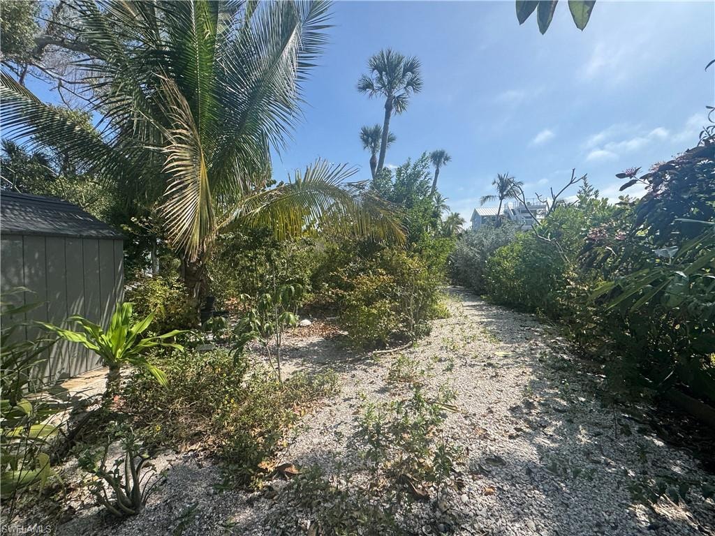 201 White Pelican DR photo 32