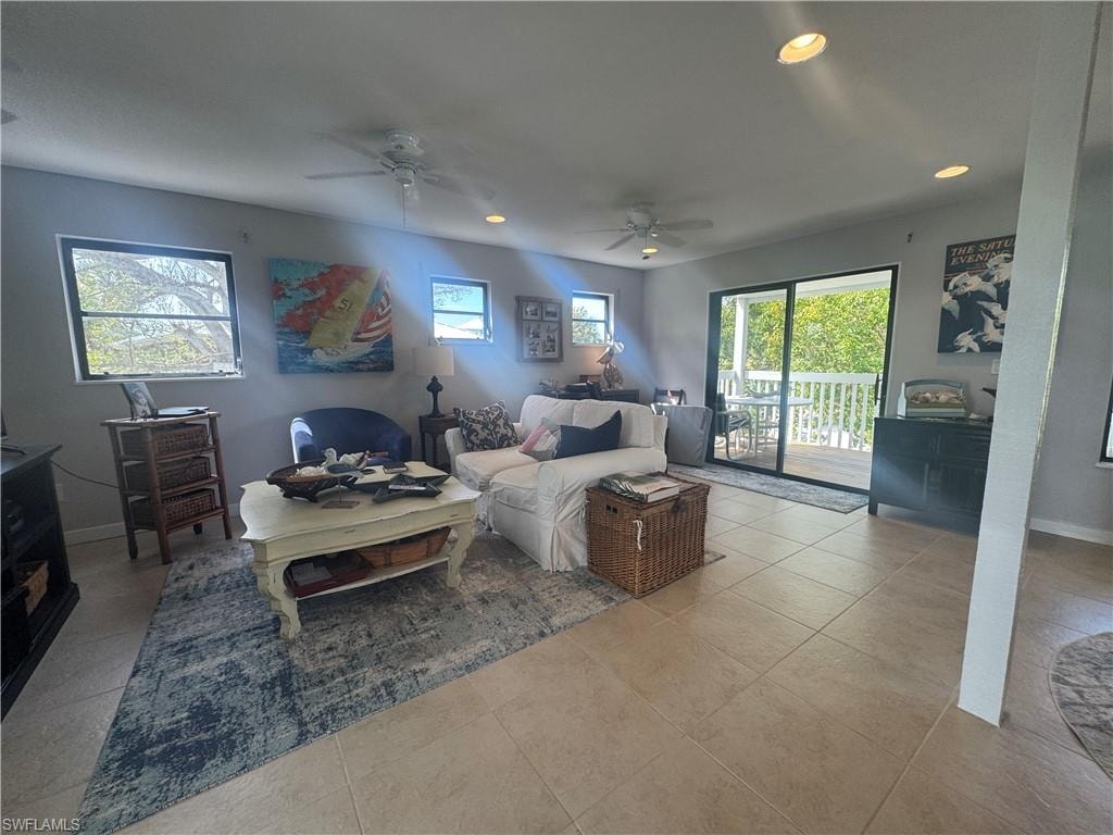201 White Pelican DR photo 9