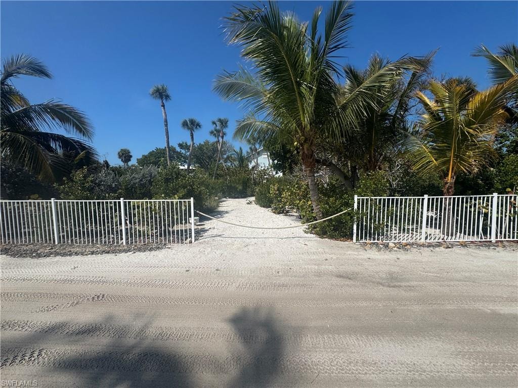 201 White Pelican DR photo 34