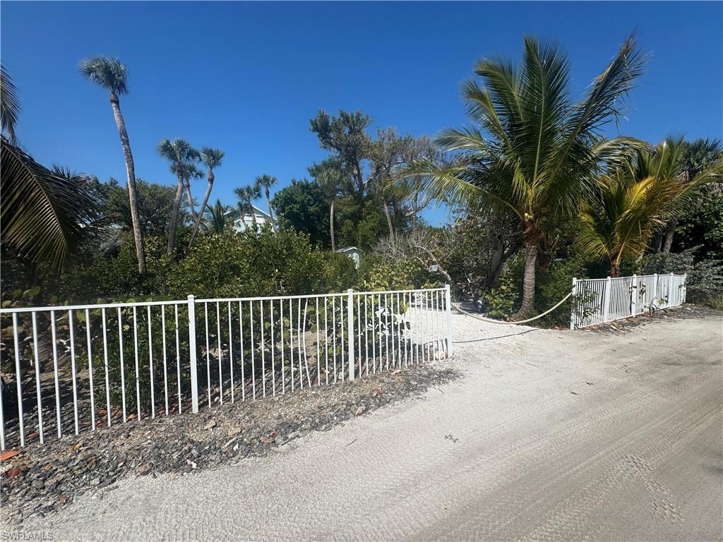 201 White Pelican DR photo 35