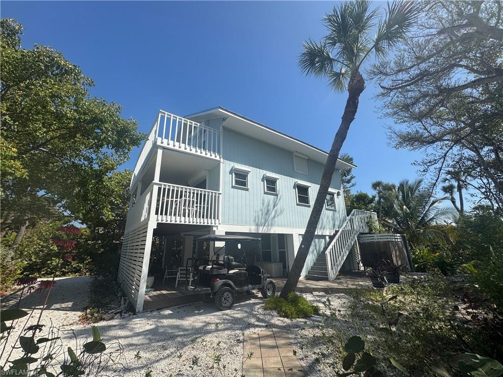 201 White Pelican DR