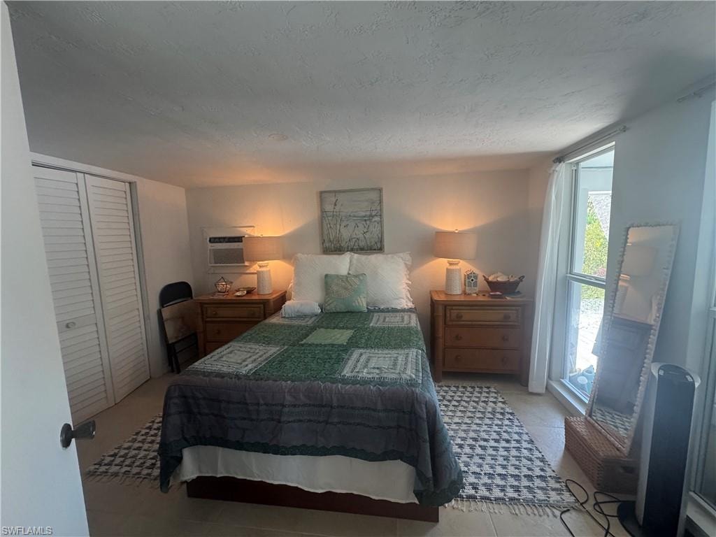 201 White Pelican DR photo 25