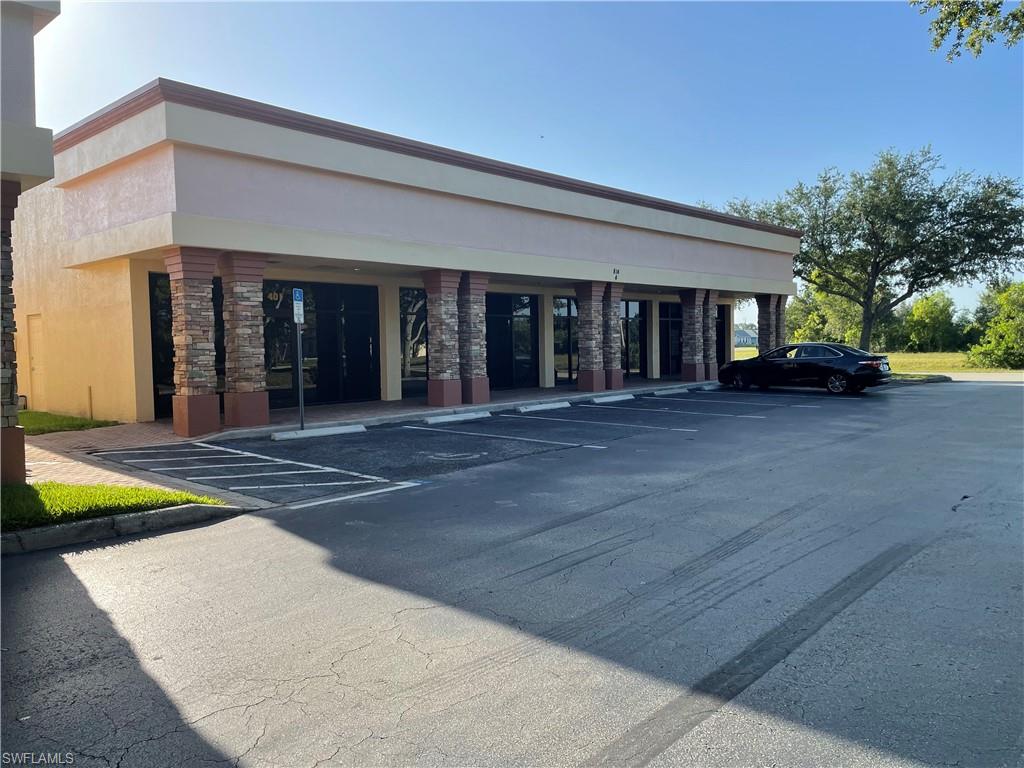 Building 4, Fountain Shoppes