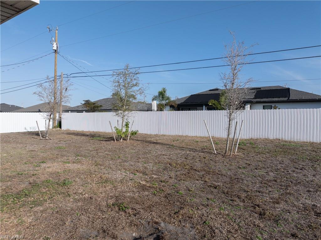 429 Tropicana PKWY W photo 17