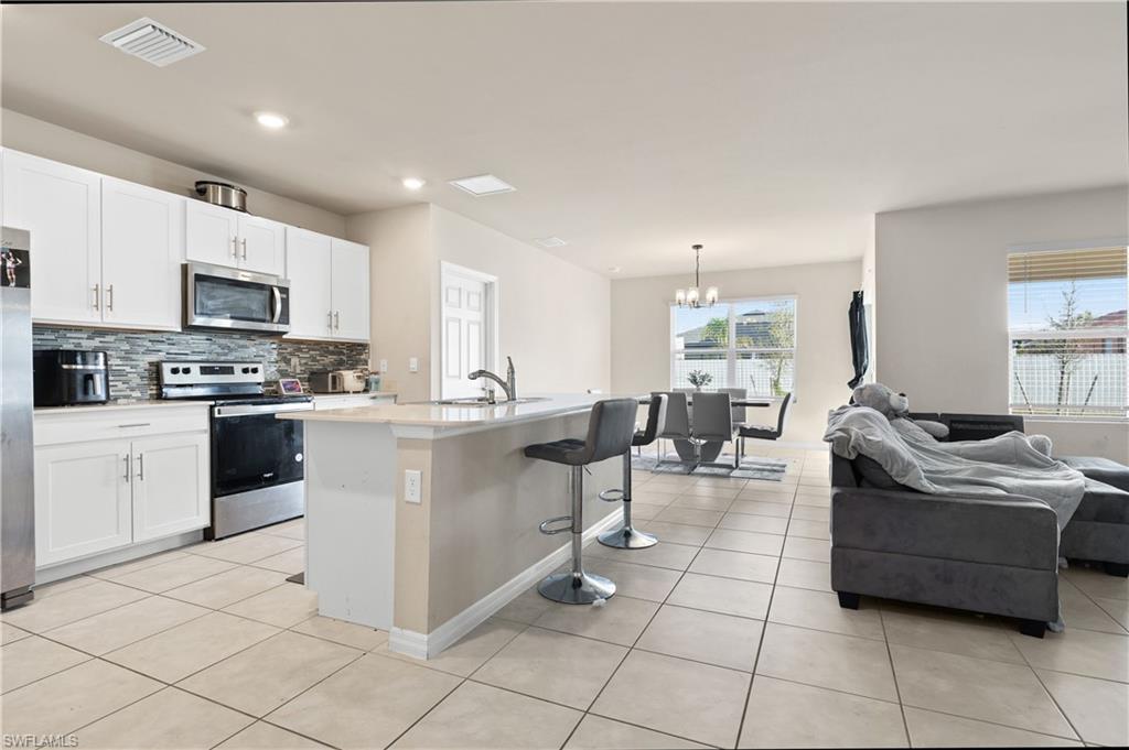 429 Tropicana PKWY W