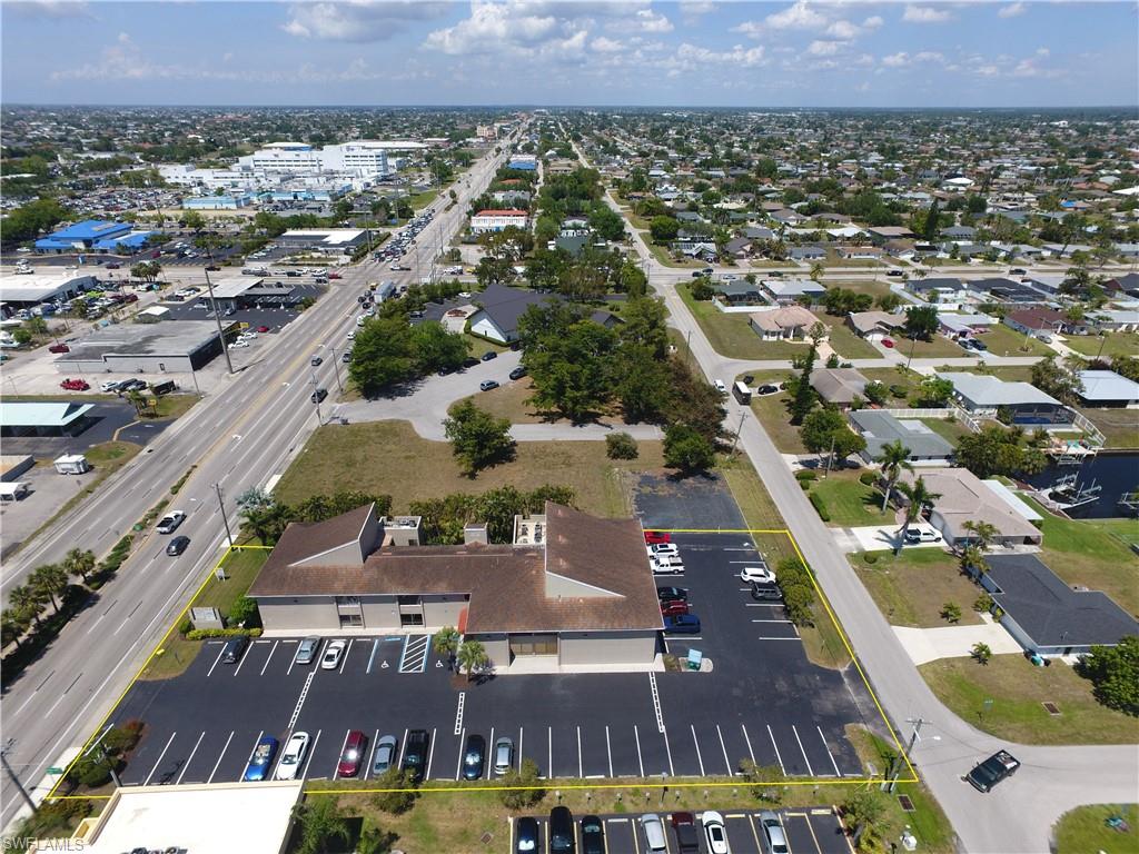923 Del Prado Blvd. S.