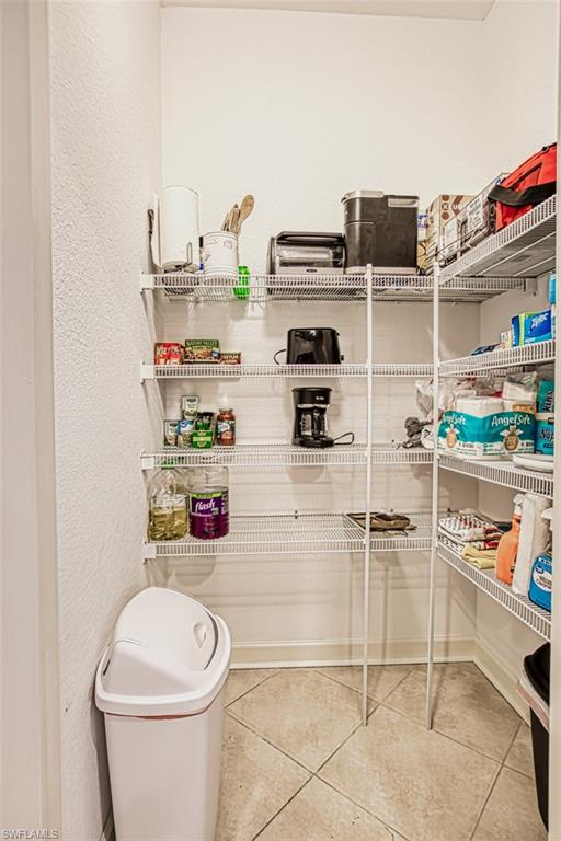 Walk in pantry