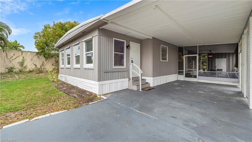 851 Manatee RD