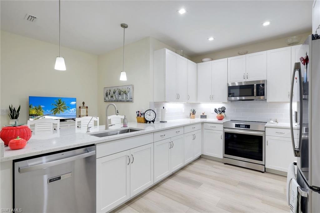 13064 Georges Cay PL