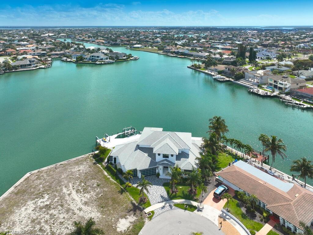999 Spruce CT photo 40