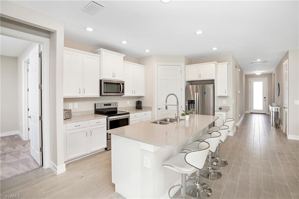 14541 Stern WAY photo 7