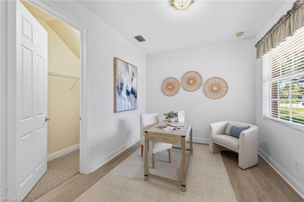 Bedroom 2/office