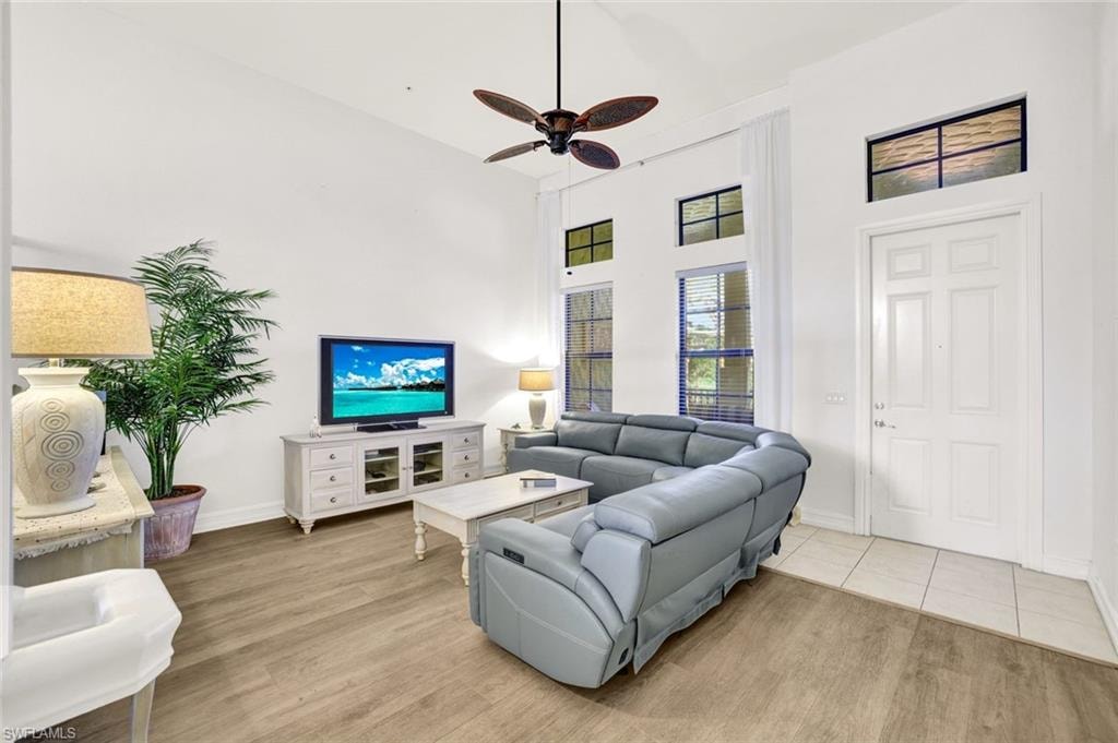 9115 CAPISTRANO ST S 8207