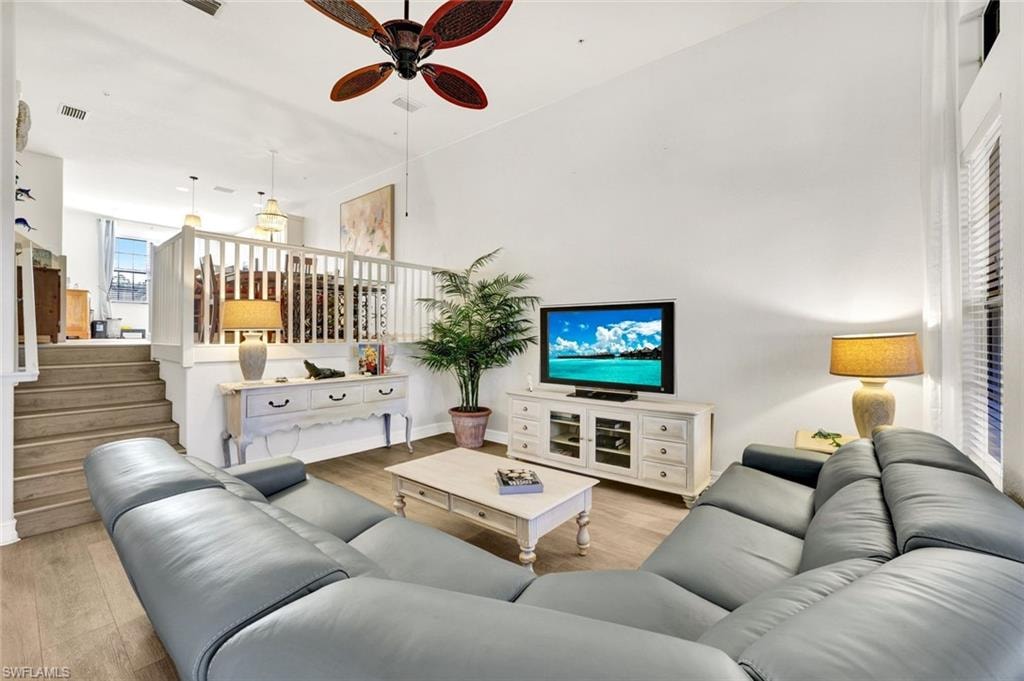 9115 CAPISTRANO ST S 8207