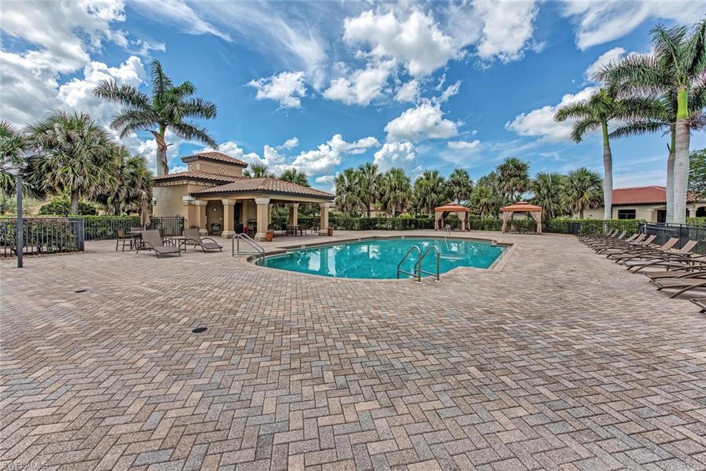 9126 Napoli CT 101 photo 21