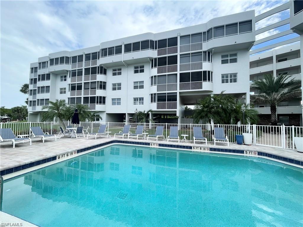 12945 Vanderbilt DR 402