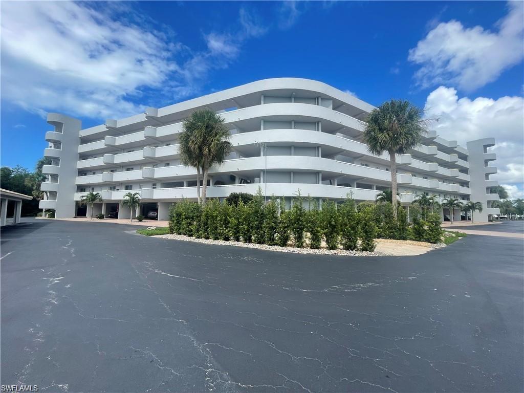 12945 Vanderbilt DR 402
