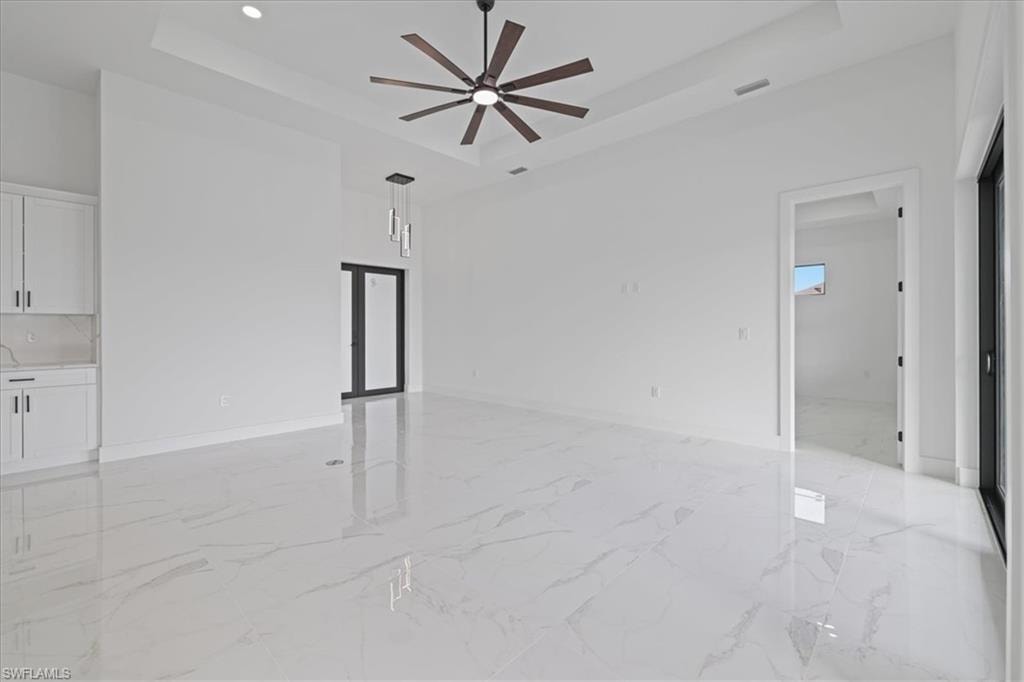 17375 Waco AVE photo 8