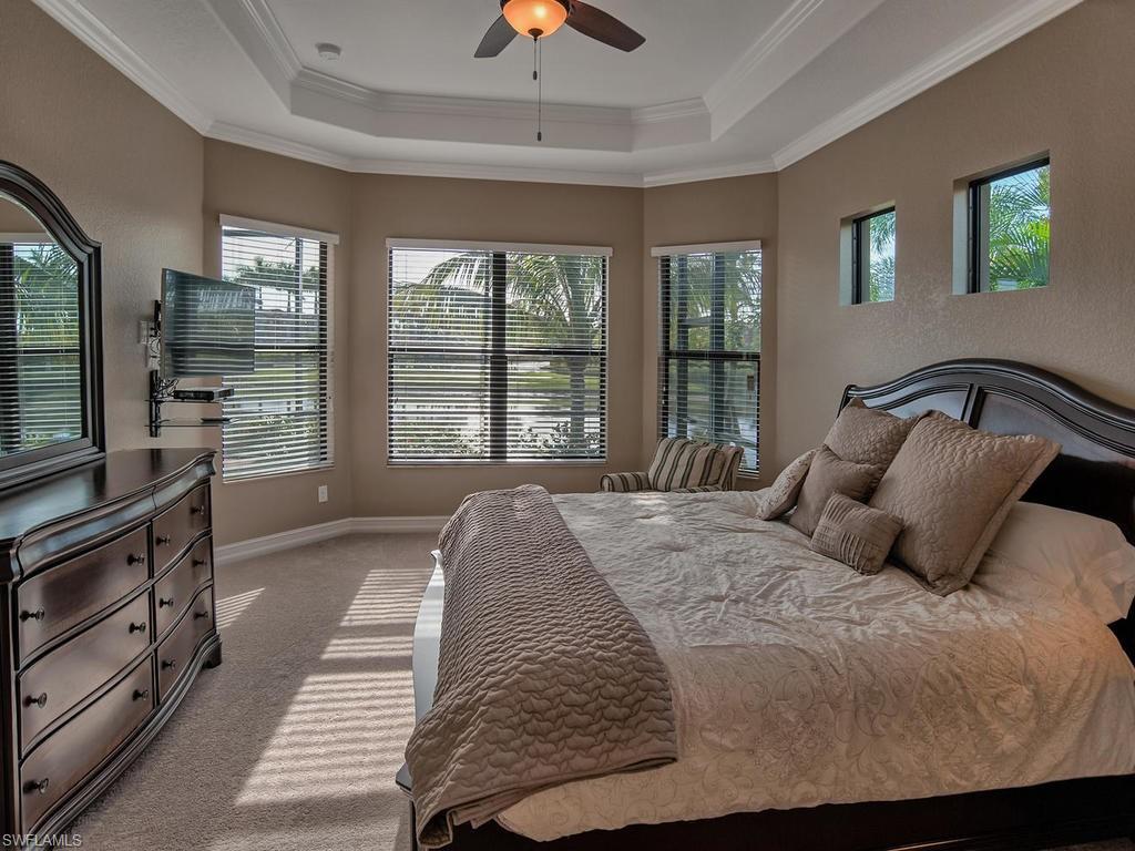 9634 Firenze CIR photo 10