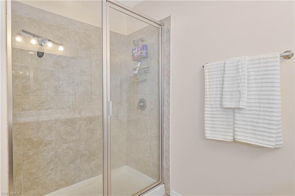 3275 Birchin LN photo 21