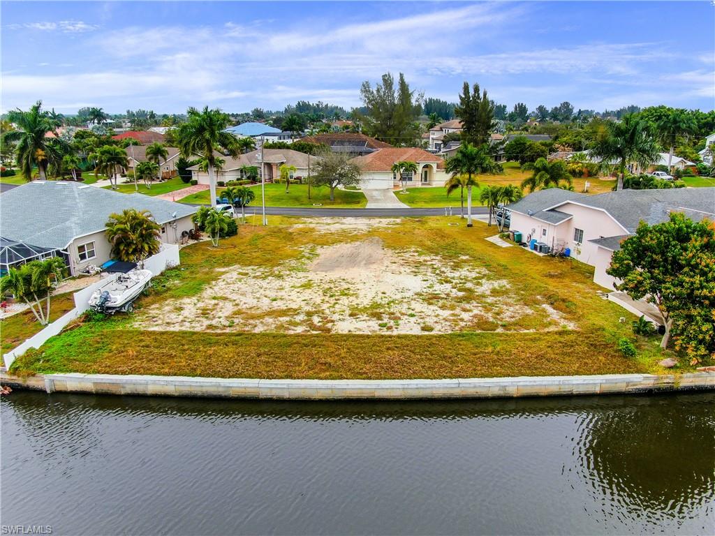 3424 SW 7th TER