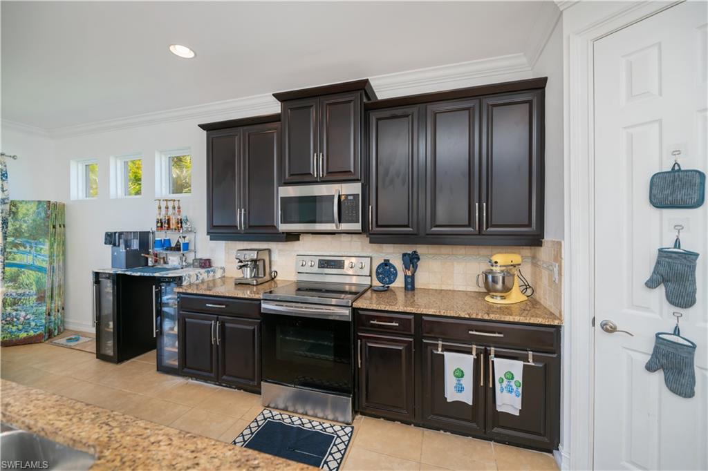Upgraded Kitchen with custom cabinets