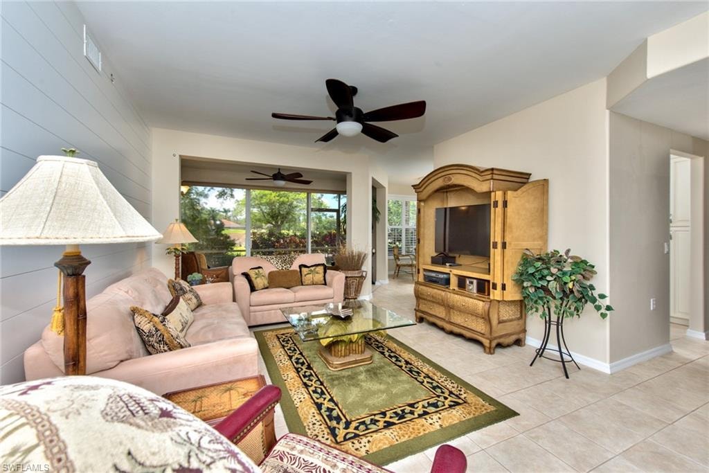 2190 ARIELLE DR 902