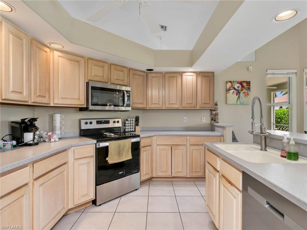 2031 Teagarden LN photo 13