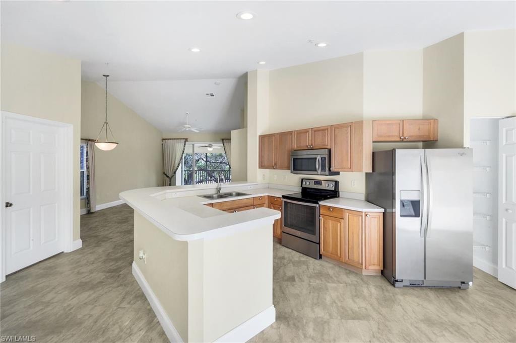 4940 Deerfield WAY 201 photo 18