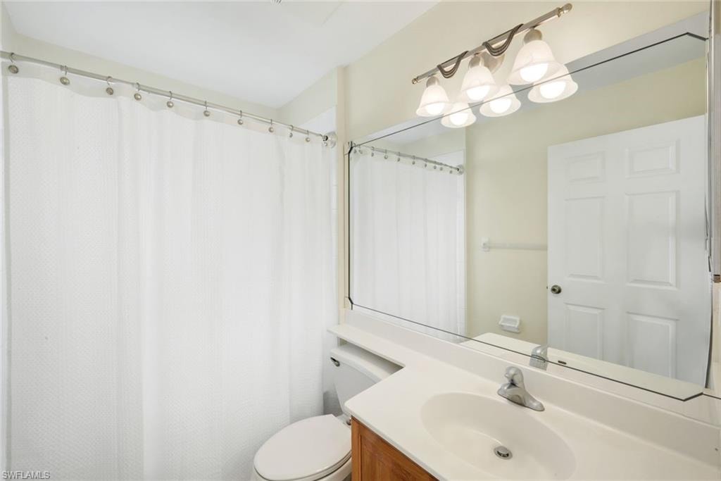 Full guest bathroom