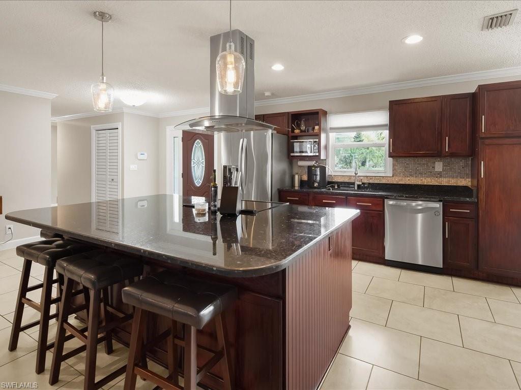 5272 Myrtle LN photo 6